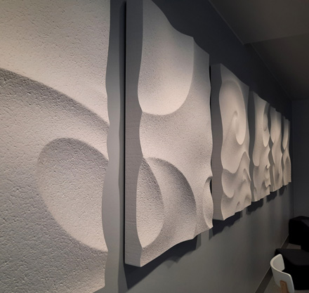 Aistimuksia
akryylihartsi
100cm x 680cm (100x80x8cm/kpl), 2021